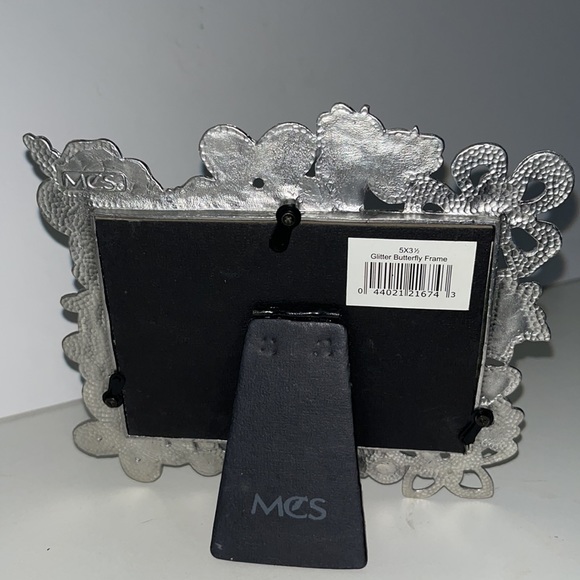 Ornate Retro Floral Butterfly Picture Frame With Glitter Enamel & Jewel Detail - Picture 7 of 7